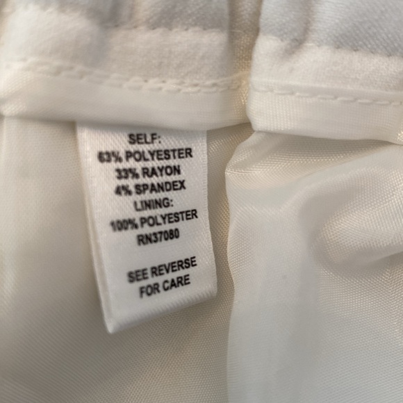 Cato woman’s slack, size 16 W, white x fully lined, polyester - Picture 10 of 10